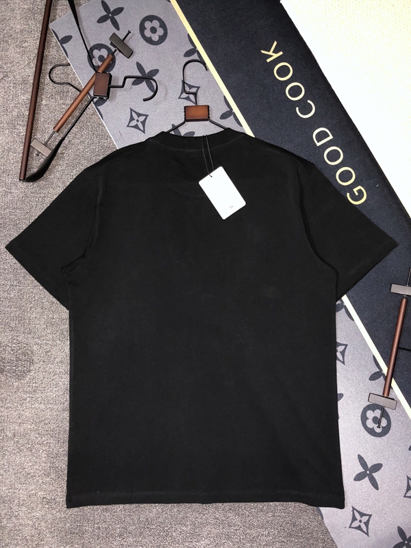 ブランドTシャツ角部分ディテール